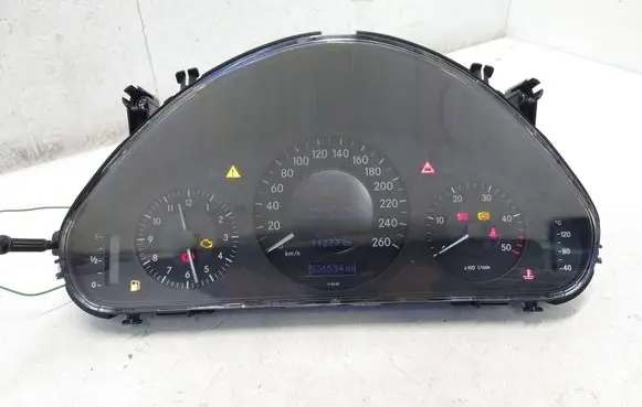 Mercedes-Benz E W211 Speedometer (instrument cluster) A2115402348 2115402348