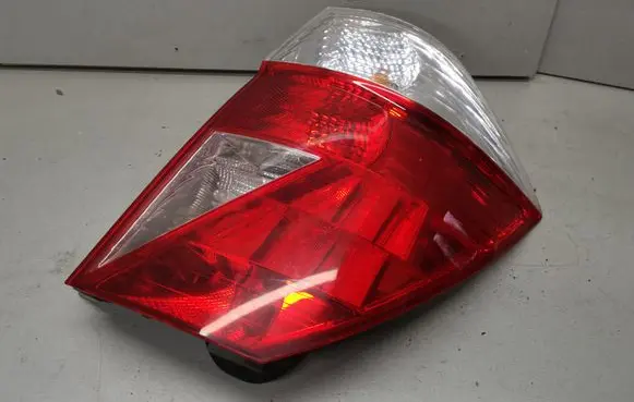 Honda FR-V Rear/tail lights