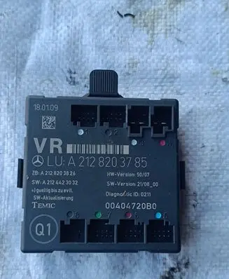 Mercedes-Benz C W204 Door control unit/module A2128203785 A2128203826 A2124423032