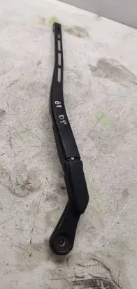 Front wiper blade arm
