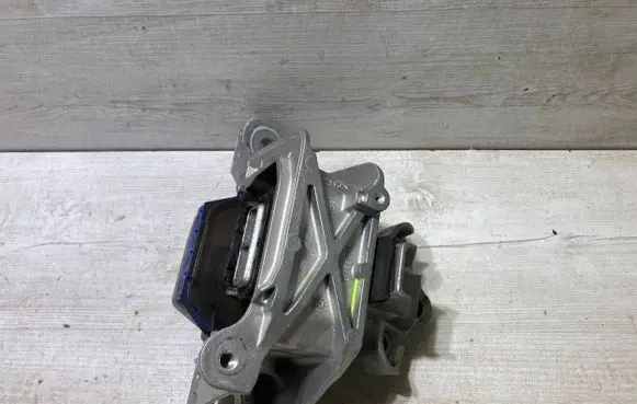 Ford Focus Engine mount bracket NX616F012AA