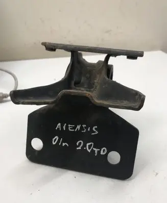 Toyota Avensis T220 Engine mount bracket 1237228110