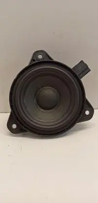 Audi A1 Front door speaker 82A035709A