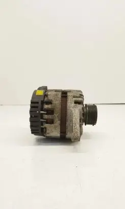 Hyundai i40 Generator/alternator 373002A805 2621365