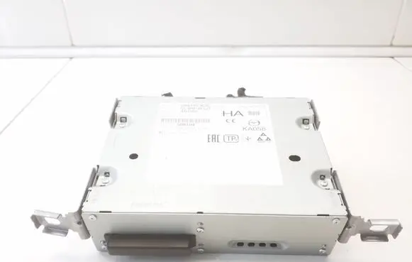 Mazda MX-30 Radio/CD/DVD/GPS head unit DN4J669C0C