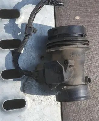 Toyota Corolla E120 E130 Mass air flow meter