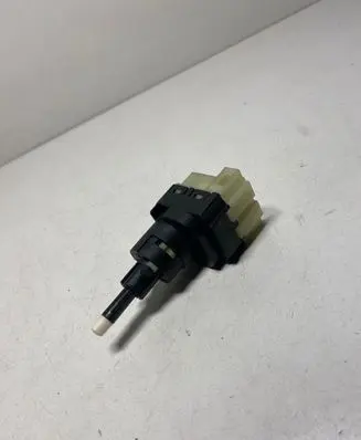 Volkswagen PASSAT B5.5 Brake pedal sensor switch 1K2945511