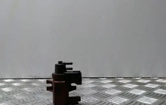 Ford Mondeo MK IV Vacuum valve 6G9Q9E882CA