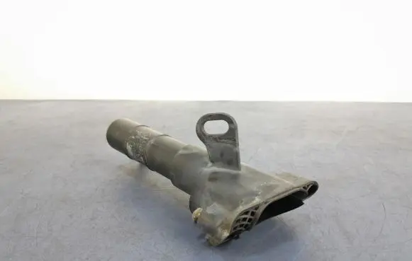 Volvo XC90 Windshield washer spray nozzle 