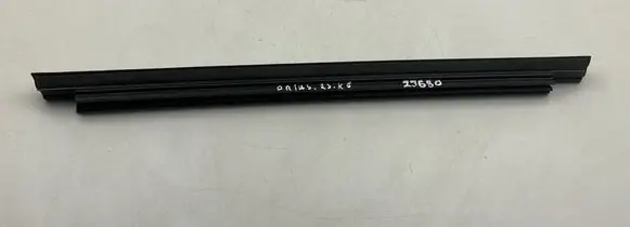 Toyota Prius xw60 Rear glass trim 