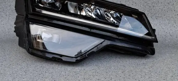 Skoda Karoq Headlight/headlamp 57B941016D 0021590702 20PL8935