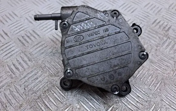 Toyota Auris 150 Vacuum pump 293000W030 30030780