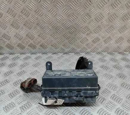 Nissan Patrol Y61 Fuse module 24382VC060 24383VB060
