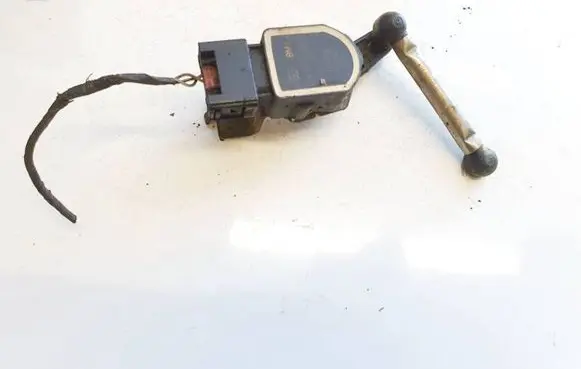 BMW X5 E70 Front height sensor lever 6763736