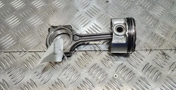 Mazda 3 II Piston with connecting rod