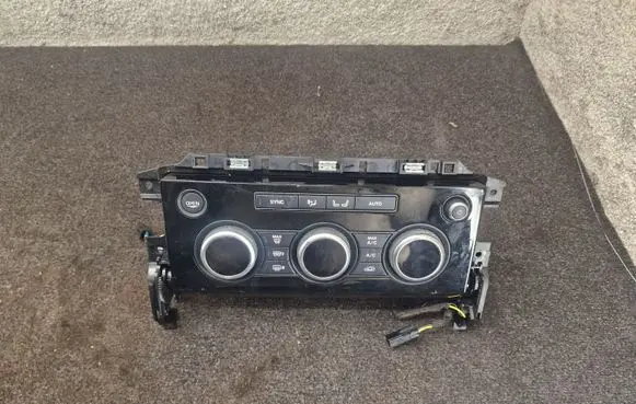 Land Rover Discovery 5 Climate control unit HY3204268A