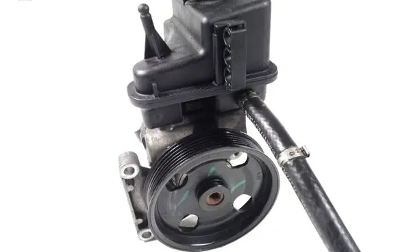 Mercedes-Benz C W204 Power steering pump A0064669201