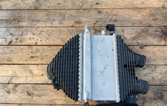 BMW M3 F80 Intercooler radiator 4802574