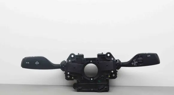 BMW 5 G30 G31 Indicator stalk 7944079
