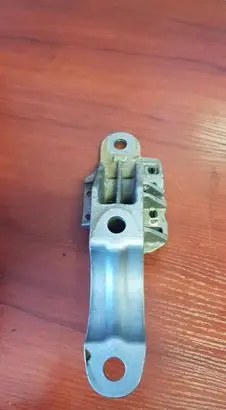 BMW 7 G11 G12 Sway bar bush bracket, front 6861476