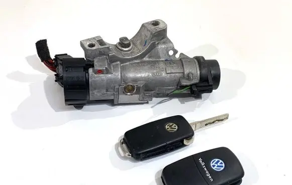 Volkswagen Polo V 6R Ignition lock 6R0905851B