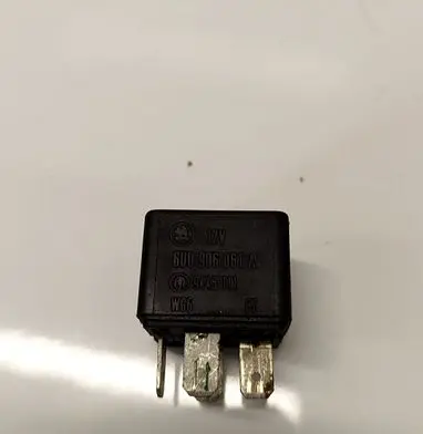 Skoda Fabia Mk1 (6Y) Other relay 6U0906061A