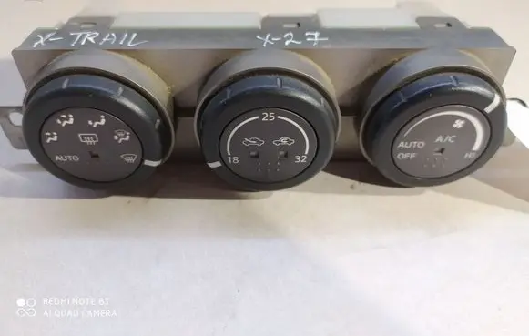 Nissan X-Trail T30 Climate control unit 27500EQ300