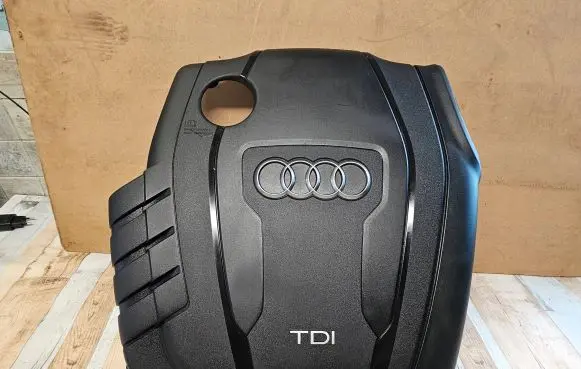 Audi Q5 SQ5 Engine cover (trim) 03L103925AB