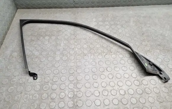 BMW X3 E83 Other front door trim element 3330210