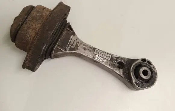 Audi A3 S3 8L Engine mount bracket 1J0199851
