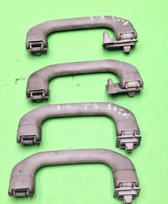 Mercedes-Benz C W203 A set of handles for the ceiling 