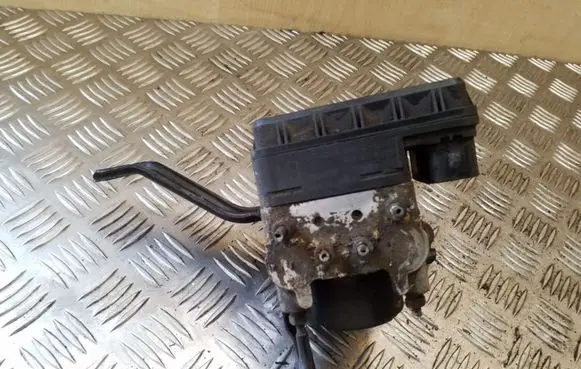 Toyota RAV 4 (XA20) ABS Pump 4451042080 8954142050 1338000020