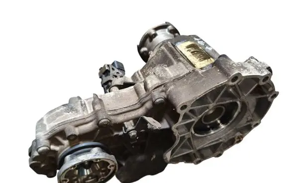 Gearbox transfer box case