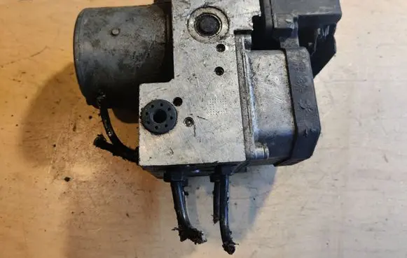 Audi A6 S6 C5 4B ABS Pump 0265220622 8E0614111AP