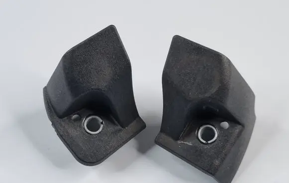 Audi A4 S4 B9 8W Fender mounting bracket 8W0821231A 8W0821232A