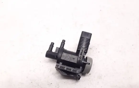 Volkswagen Golf VI Valve vacuum 1K0906283A