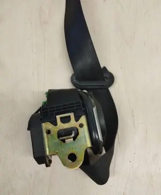 Audi A3 S3 8L Front seatbelt 8L3857706A 560560000B 14041999