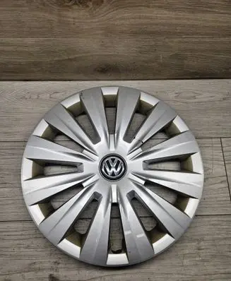 Volkswagen Golf VII R16 wheel hub/cap/trim 5G0601147