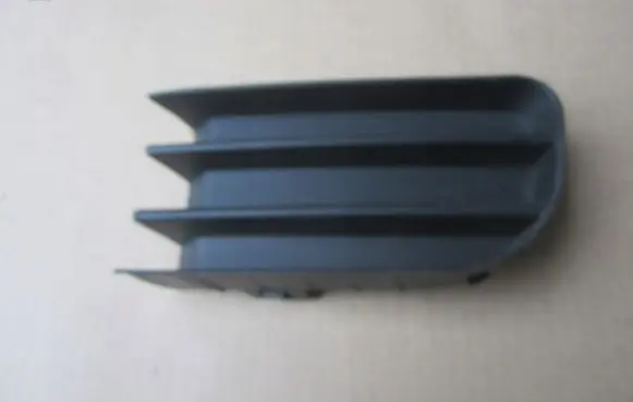 Renault Megane II Front bumper lower grill