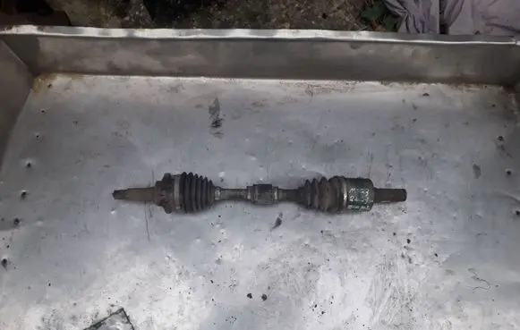 Mazda 323 Front driveshaft