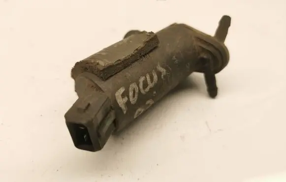 Ford Focus Windscreen/windshield washer pump 93bb17k024ba