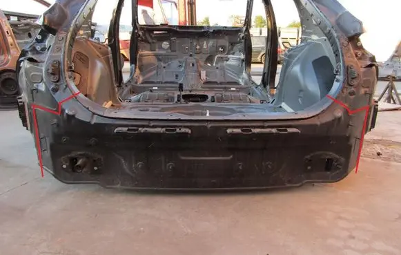 KIA Xceed Trunk bottom trim panel 21R