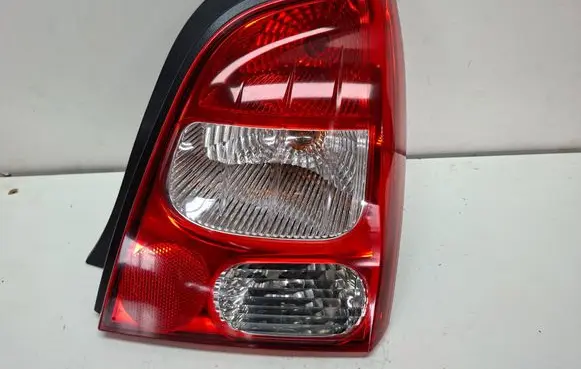 Renault Twingo II Rear/tail lights S27639835 8200387889