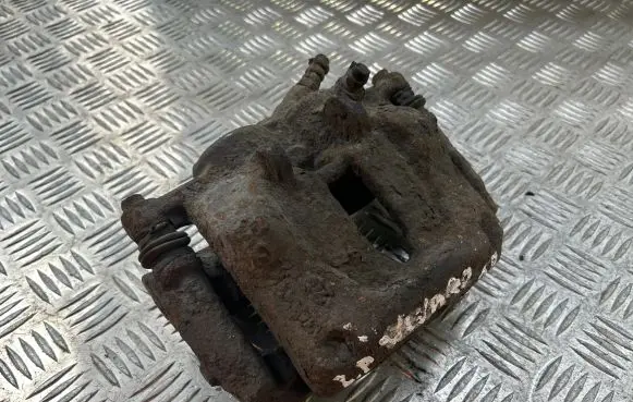 Opel Vivaro Front brake caliper