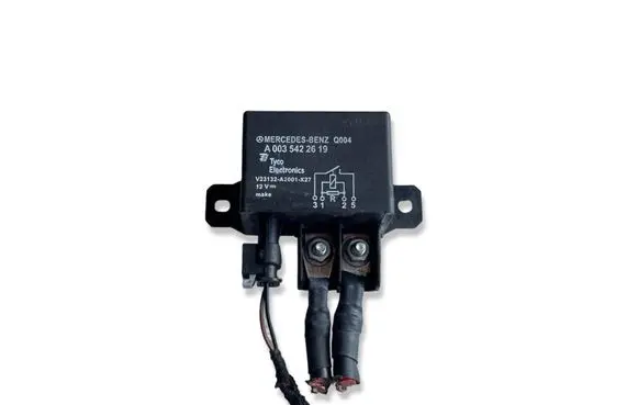 Mercedes-Benz A W169 Battery control module A0035422619