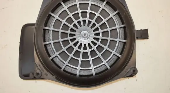 Audi A4 S4 B6 8E 8H Subwoofer speaker 8E5035412D