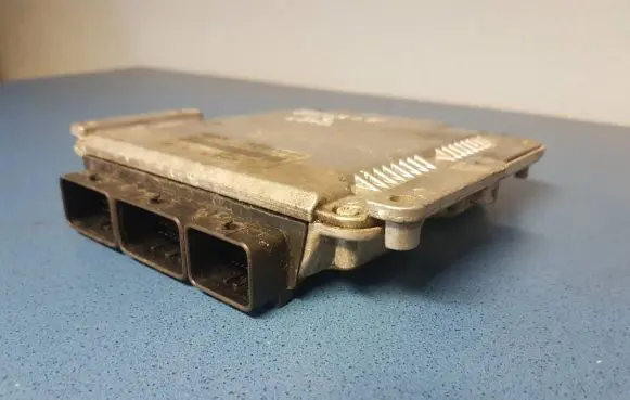 Renault Espace - Grand espace IV Engine control unit/module 8200211726 8200085386 0281011103