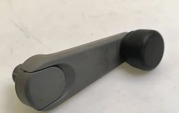 Iveco Daily 45 - 49.10 Rear door window winding handle 51328174 0759
