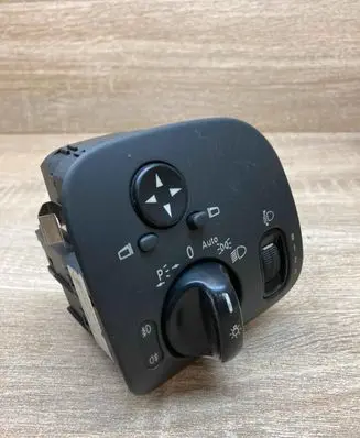 Mercedes-Benz C W203 Light switch A2035450604 04058515 WITHPLUG