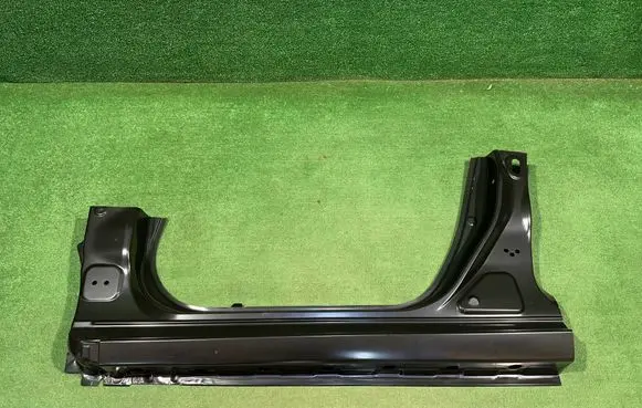 Mazda 3 III Sill MAZDA3BMPROGLEWY